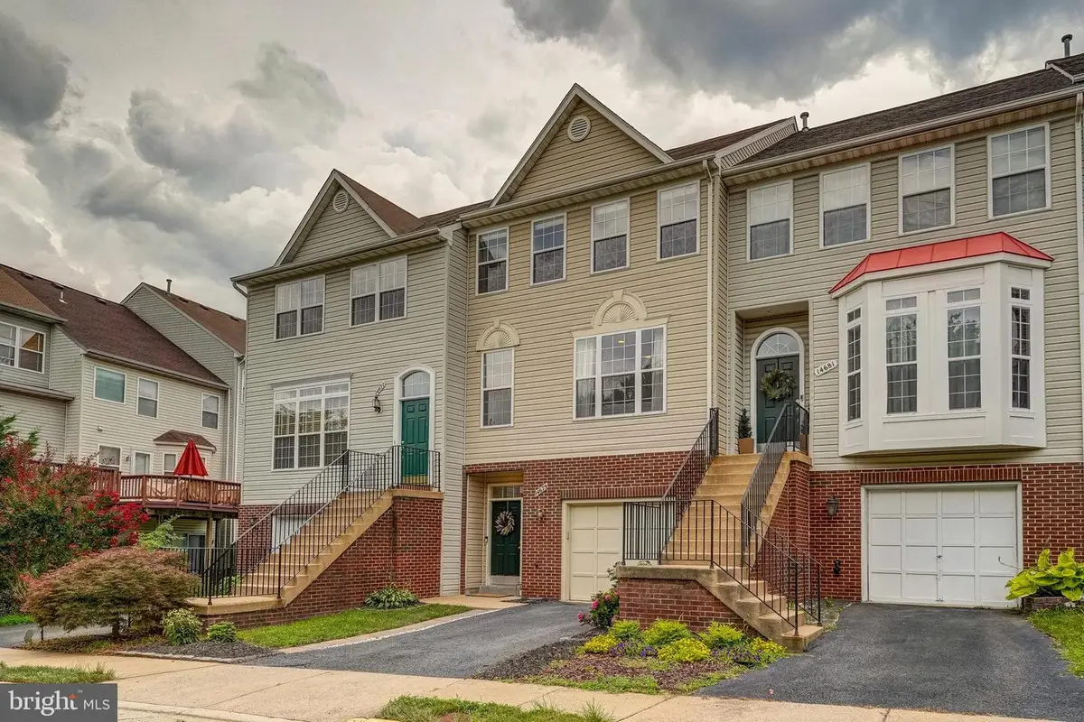 14679 Seasons Dr, Centreville, VA 20120 - #1