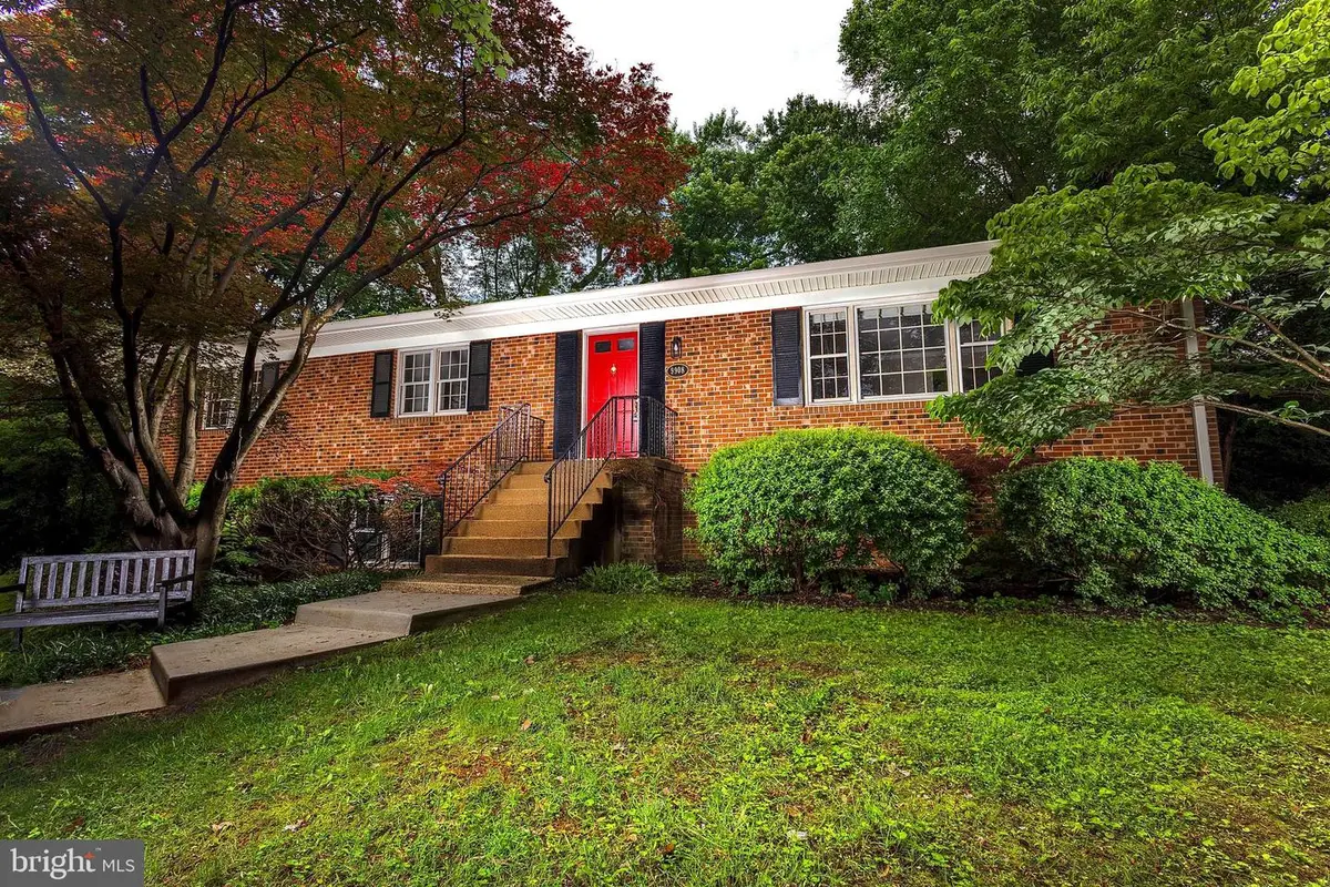 9908 Minburn St, Great Falls, VA 22066 - #1