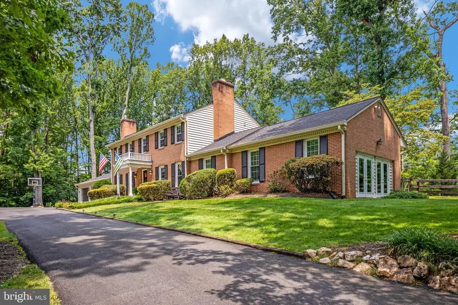 10618 Shadow Ln, Fairfax Station, VA 22039 - #2
