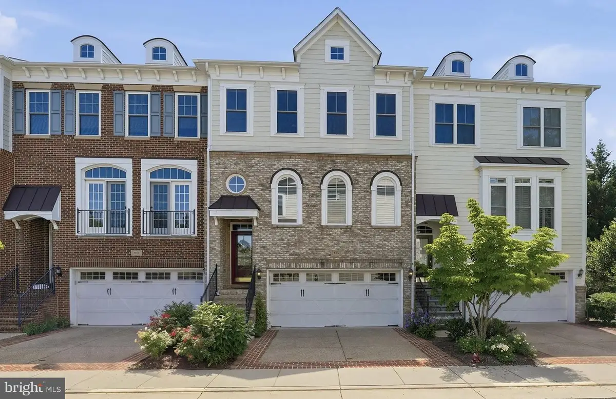 508 Hollingsworth Ter, Herndon, VA 20170 - #1