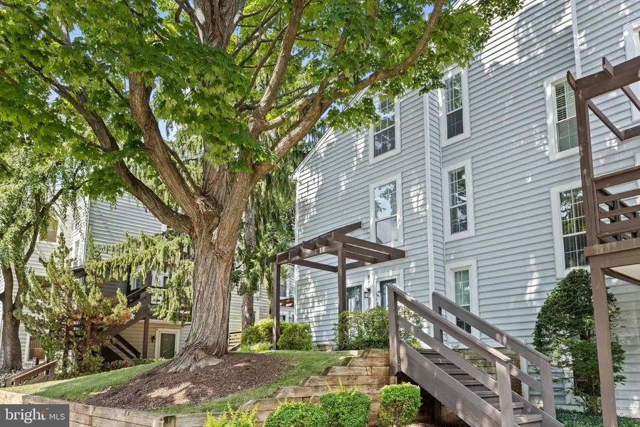 10178 Oakton Terrace Rd #178, Oakton, VA 22124 - #2