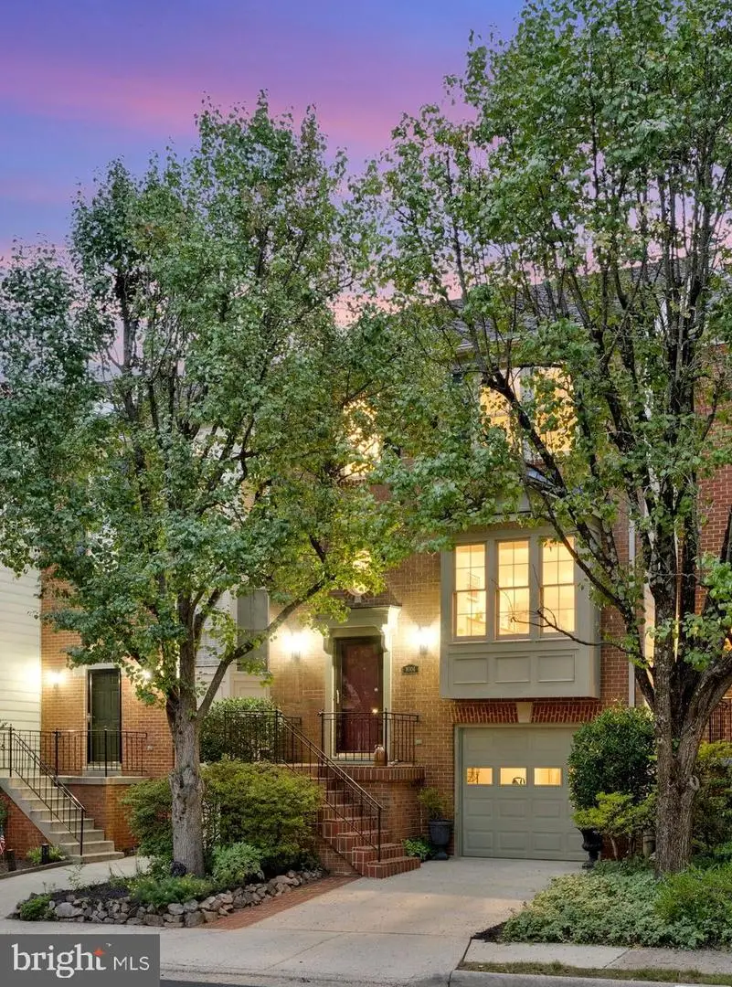 8004 Trevor Pl, Vienna, VA 22182 - #2