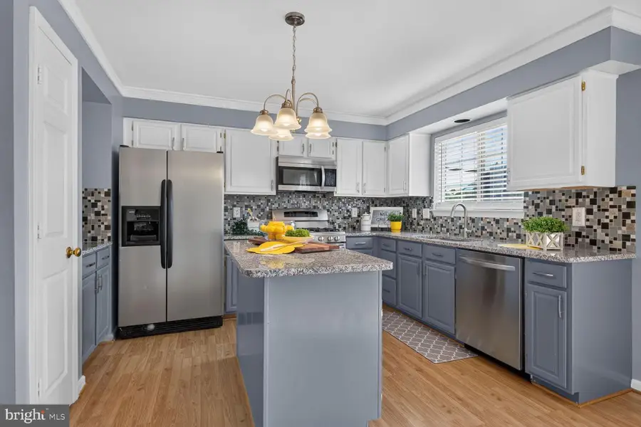 5545 Stroud Ct, Centreville, VA 20120 - #3