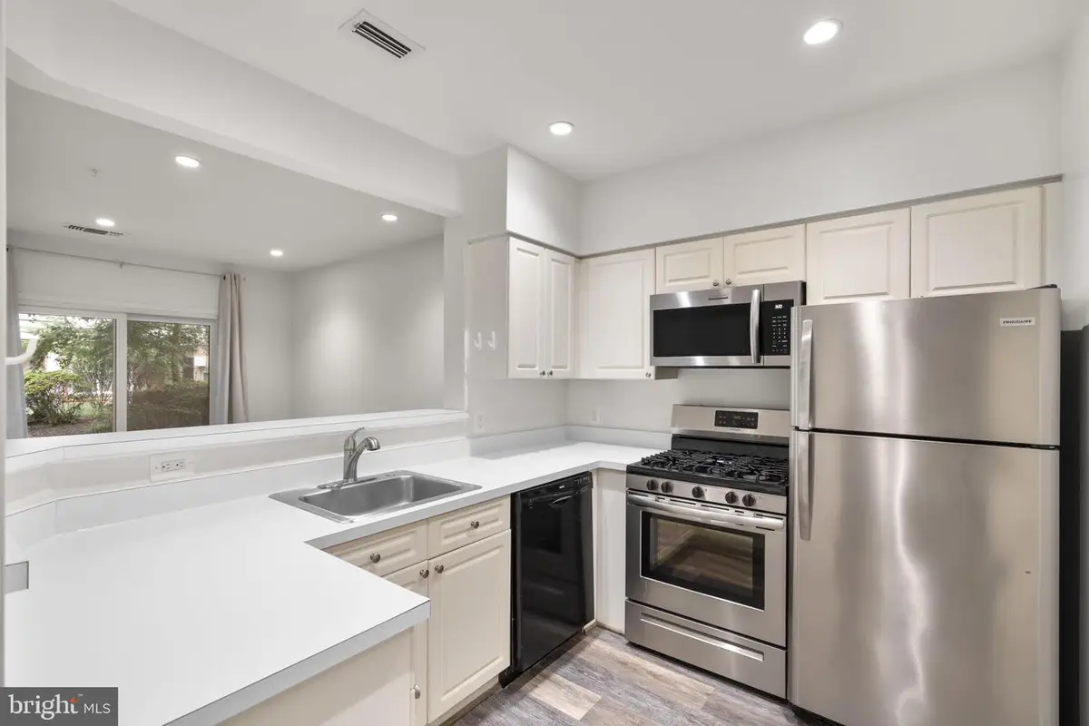 12915 Alton Sq #113, Herndon, VA 20170 - #1