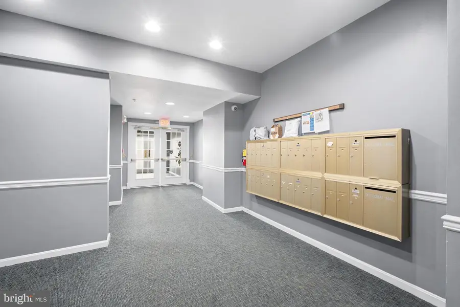 2665 Manhattan Pl #310, Vienna, VA 22180 - #3