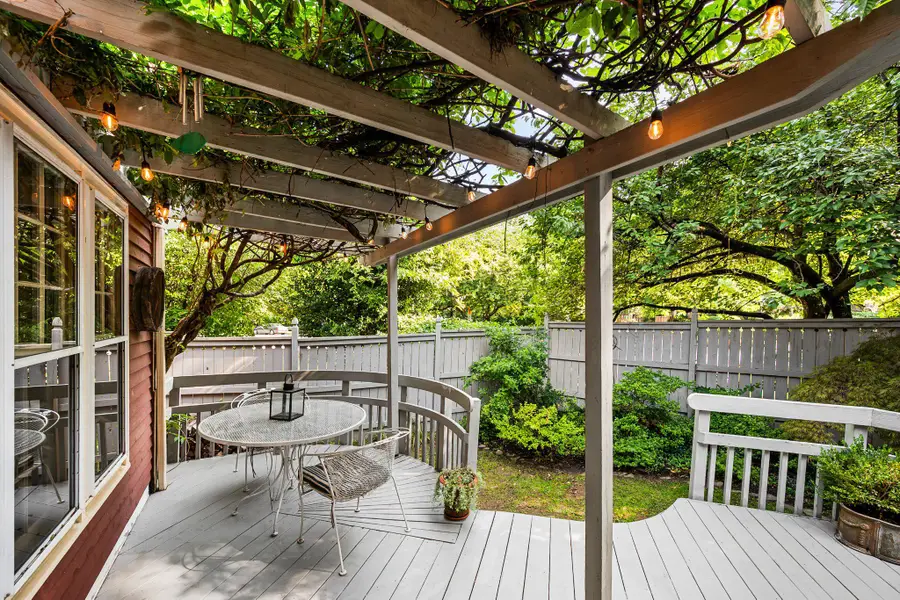 2085 Cobblestone Ln, Reston, VA 20191 - #2