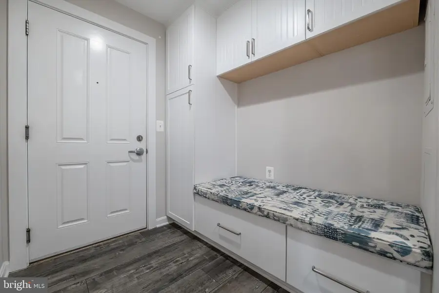 4480 Market Commons Dr #416, Fairfax, VA 22033 - #3