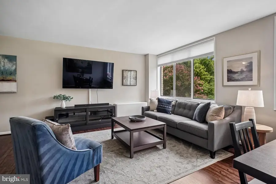 6631 Wakefield Dr #212, Alexandria, VA 22307 - #3