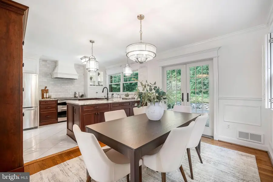 3609 Whispering Ln, Falls Church, VA 22041 - #2