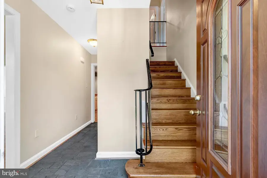 4217 Scotland Rd, Alexandria, VA 22309 - #3