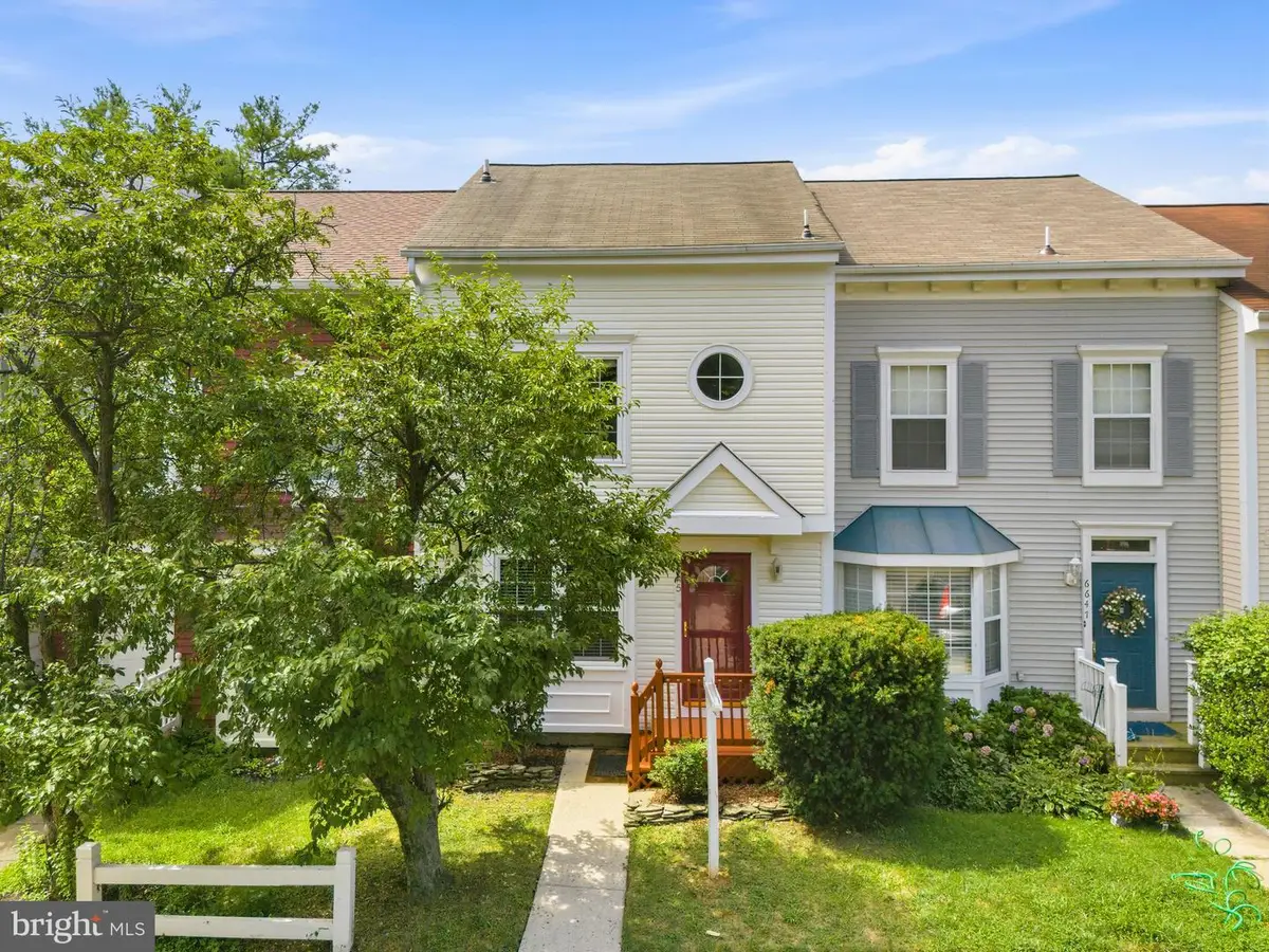 6645 Medinah Ln, Alexandria, VA 22312 - #1