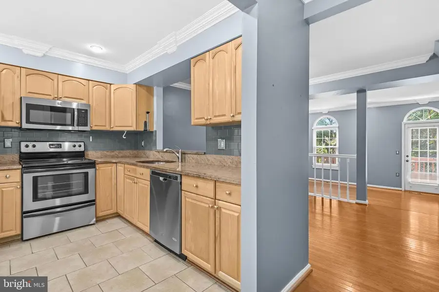6645 Medinah Ln, Alexandria, VA 22312 - #3
