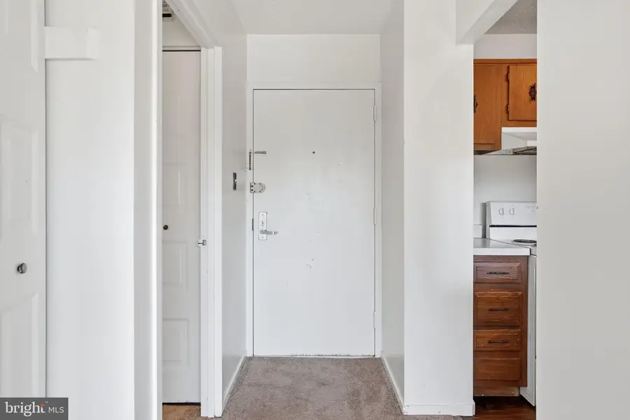 2311 Pimmit Dr #511e, Falls Church, VA 22043 - #2