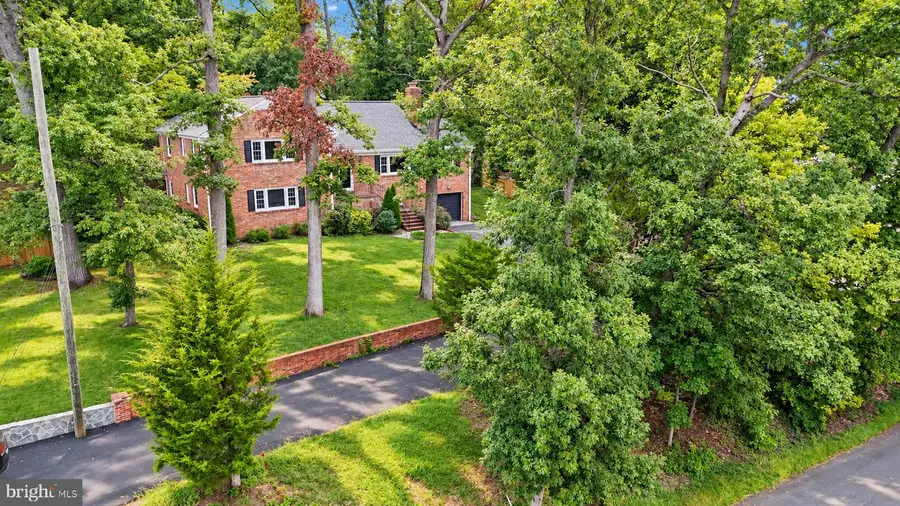 3500 Woodside Rd, Alexandria, VA 22310 - #2