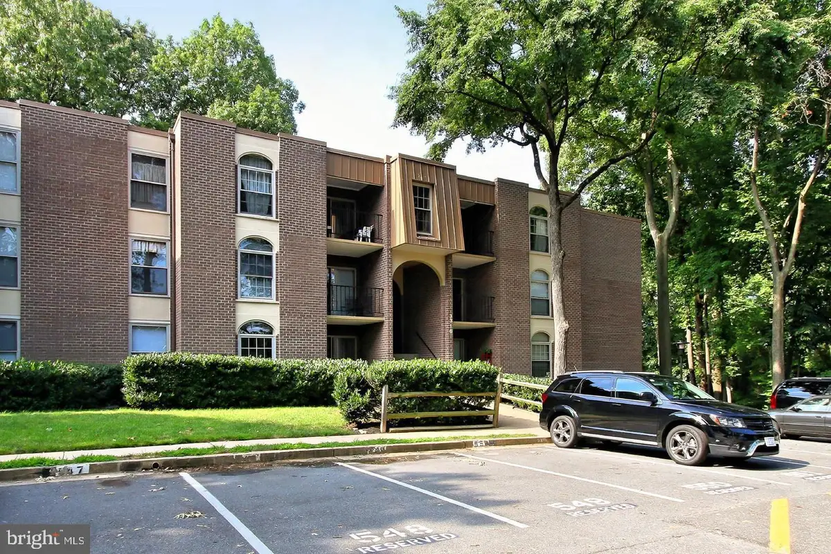 3316 Woodburn Village Dr #23, Annandale, VA 22003 - #1