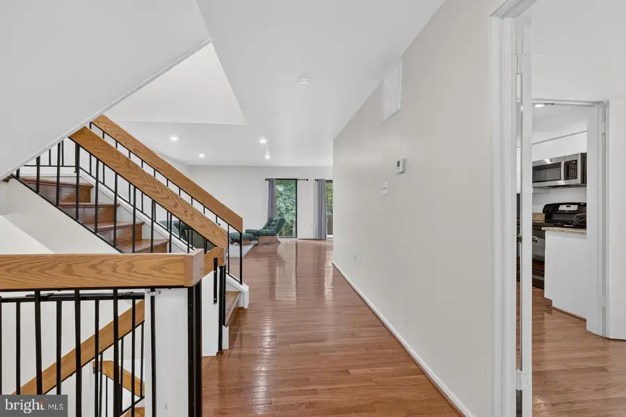 3174 Colchester Brook Ln, Fairfax, VA 22031 - #3