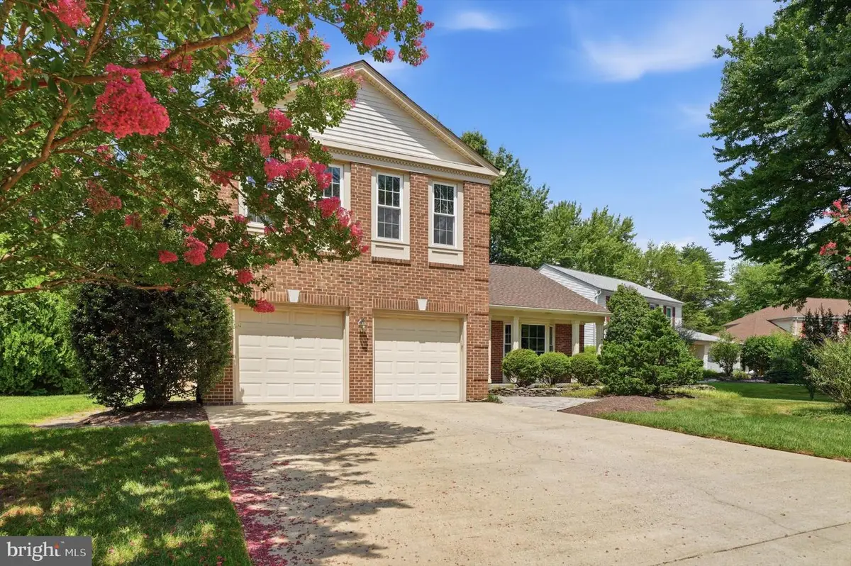8518 Rehoboth Ct, Vienna, VA 22182 - #1
