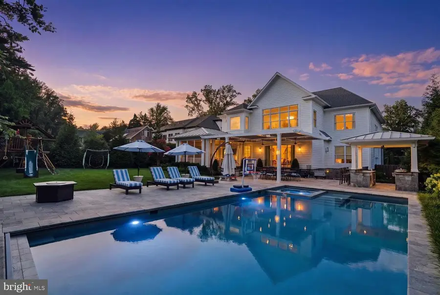 6909 Arbor Ln, McLean, VA 22101 - #3