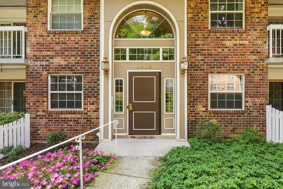 1914 Wilson #204, McLean, VA 22102 - #3