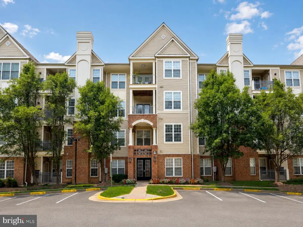 3015 Nicosh Cir #2102, Falls Church, VA 22042 - #1