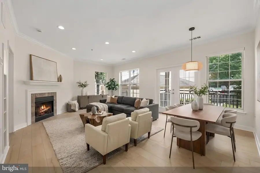 3015 Nicosh Cir #2102, Falls Church, VA 22042 - #2