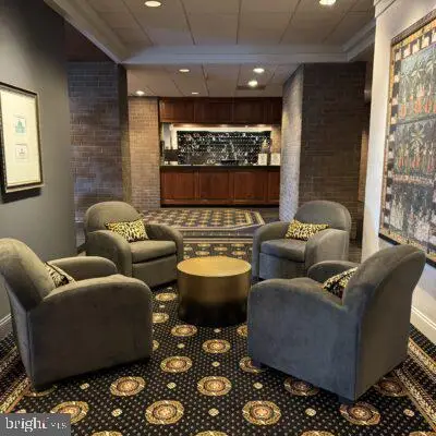 1800 Old Meadow Rd #1021, MCLEAN, VA 22102