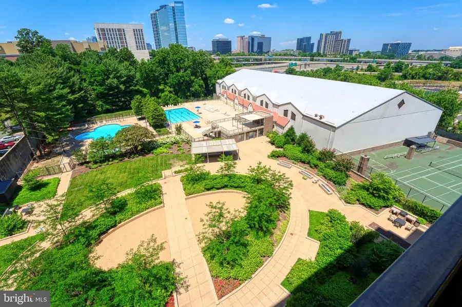 1800 Old Meadow Rd #1021, McLean, VA 22102 - #2
