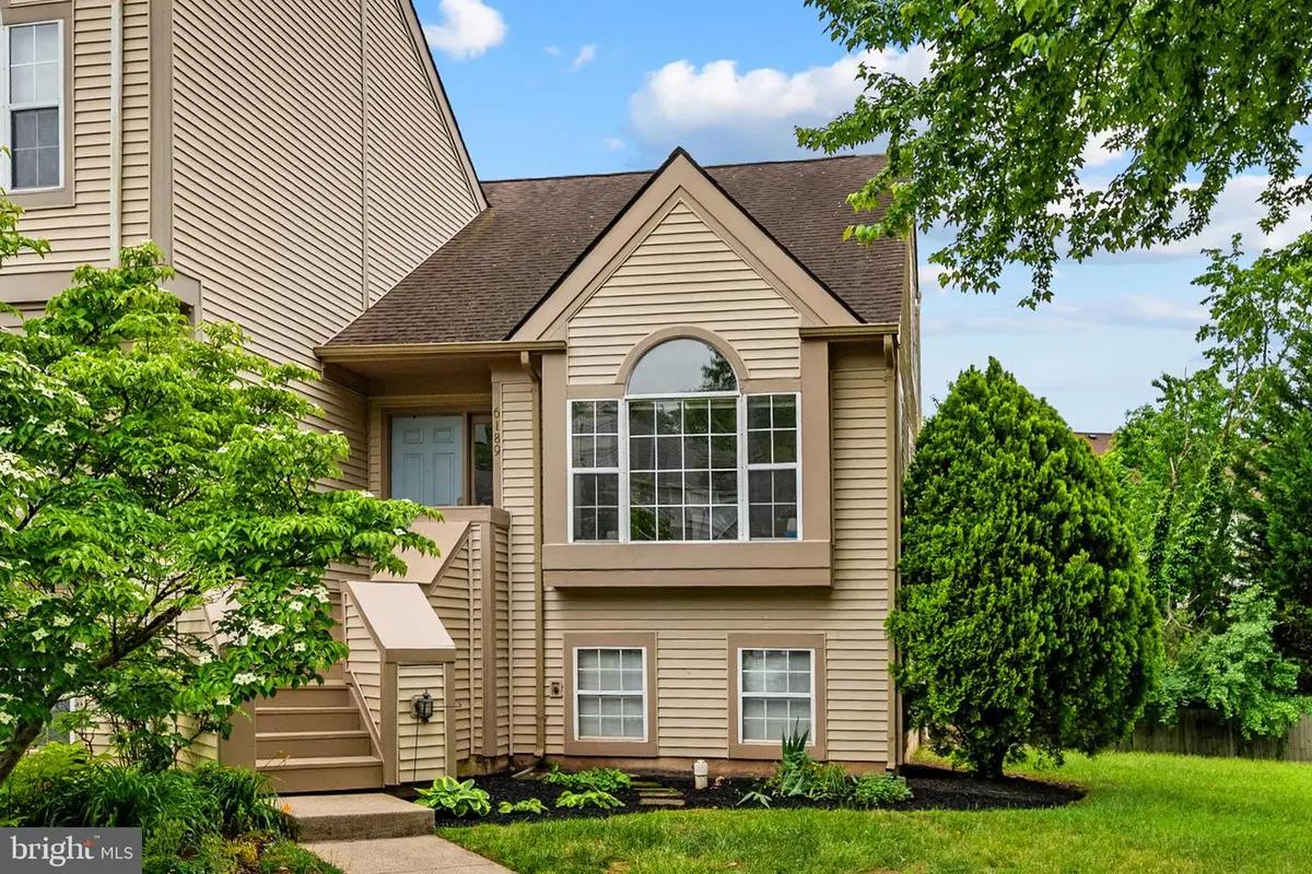 6189 Stonepath Cir, Centreville, VA 20120 - #1