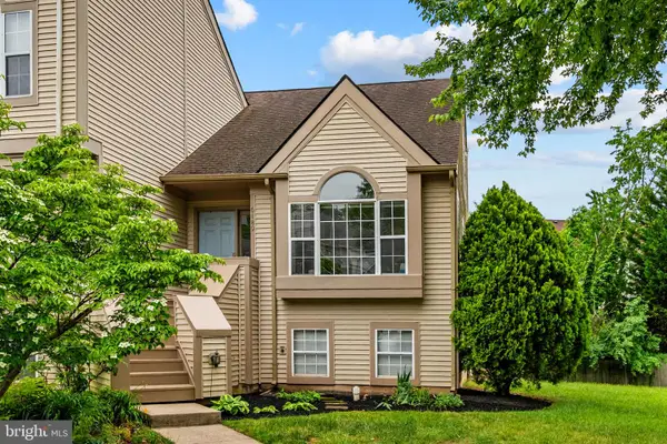 6189 Stonepath Cir, CENTREVILLE, VA 20120