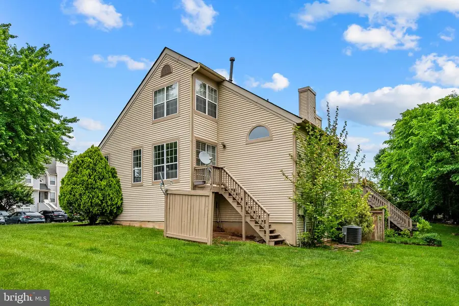 6189 Stonepath Cir, Centreville, VA 20120 - #3