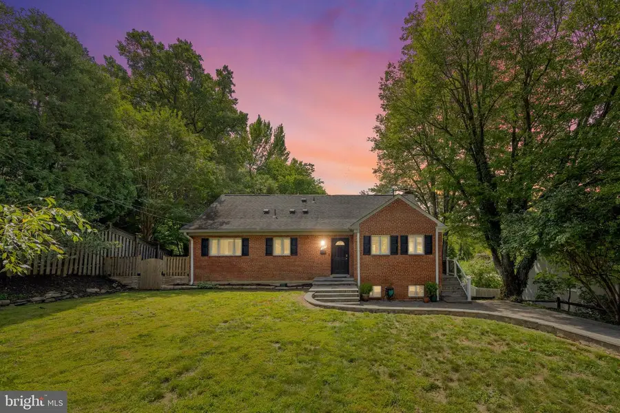 6429 Eppard St, Falls Church, VA 22044 - #2