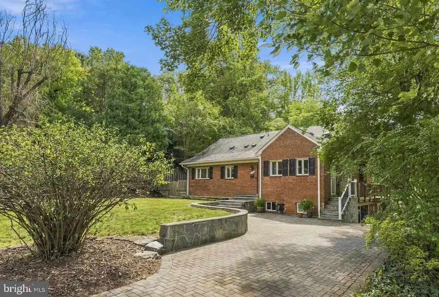 6429 Eppard St, Falls Church, VA 22044 - #3