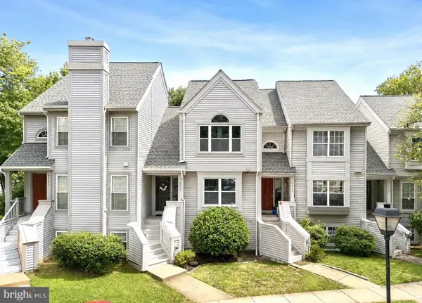 6003 Creekstone Ln, CENTREVILLE, VA 20120