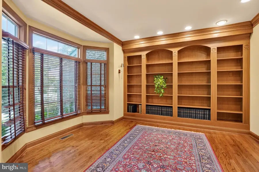1613 Chathams Ford Pl, Vienna, VA 22182 - #3