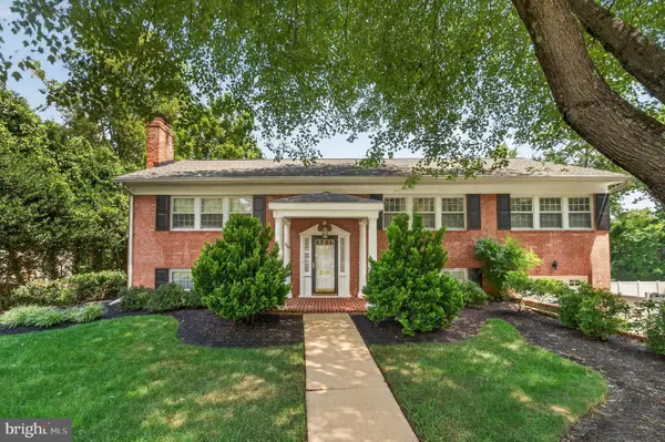 7124 Thrasher Road, MCLEAN, VA 22101