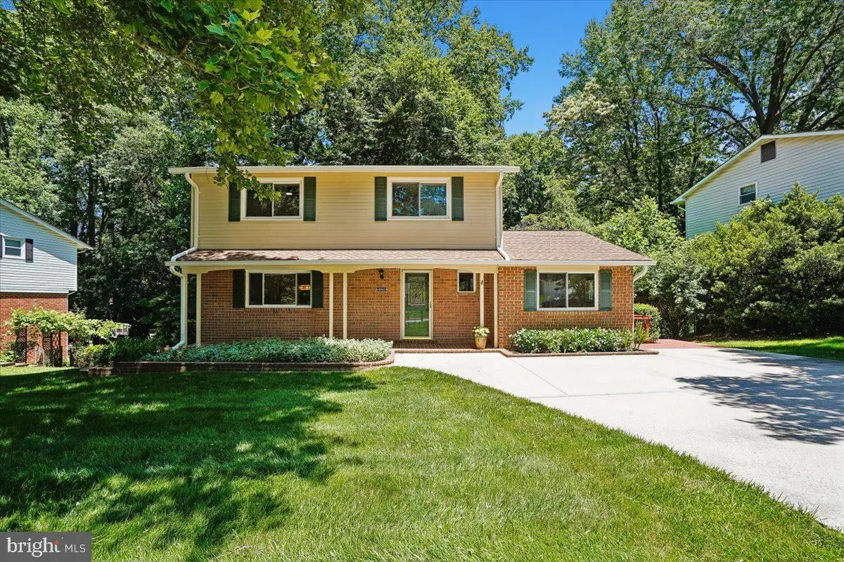 4945 Gainsborough Dr, Fairfax, VA 22032 - #1