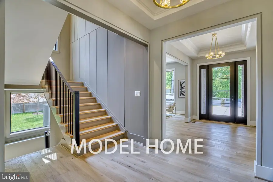 1829 Deer Dr, McLean, VA 22101 - #3