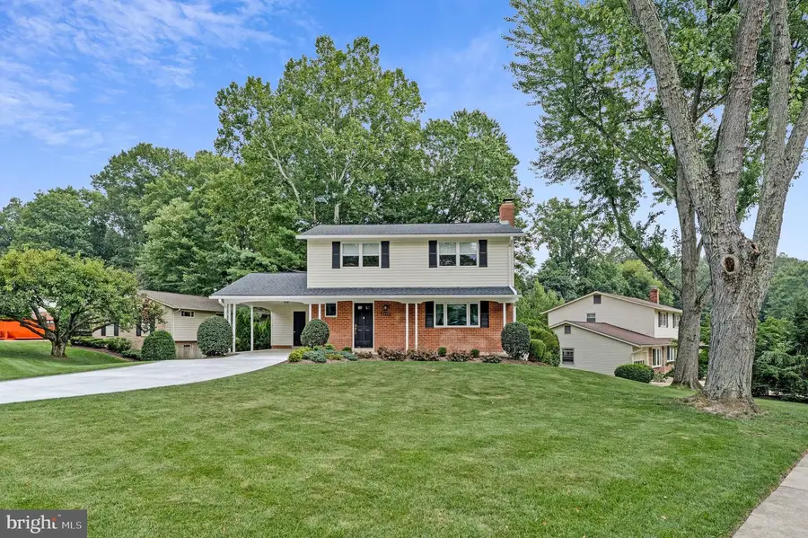 5000 Gainsborough Dr, Fairfax, VA 22032 - #2