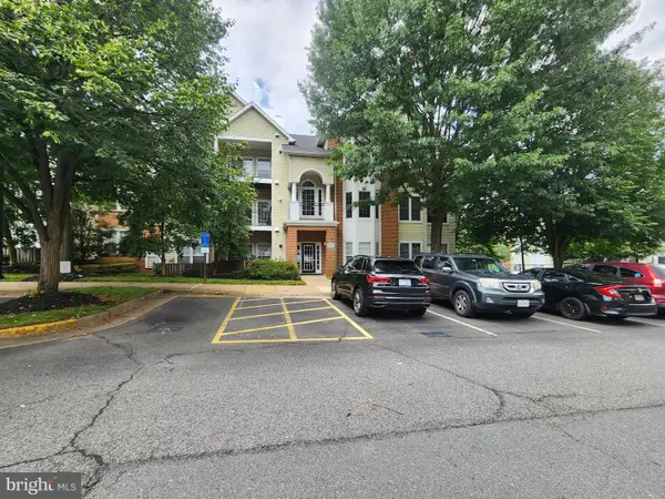 4137 Fountainside Ln #103, FAIRFAX, VA 22030