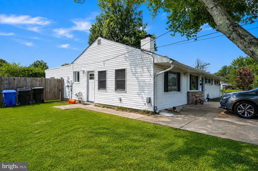 4803 Apple Tree Dr, Alexandria, VA 22310 - #3