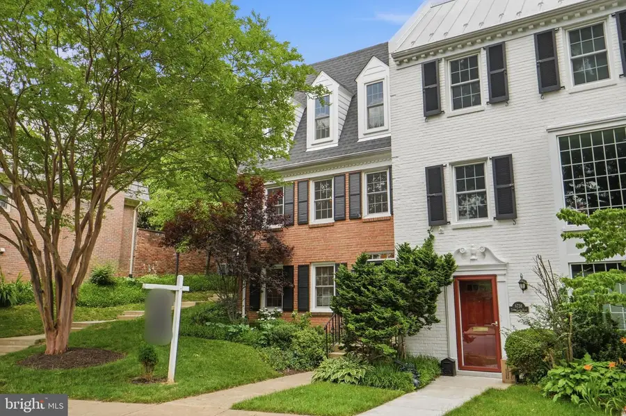 6740 Towne Lane Rd, McLean, VA 22101 - #2