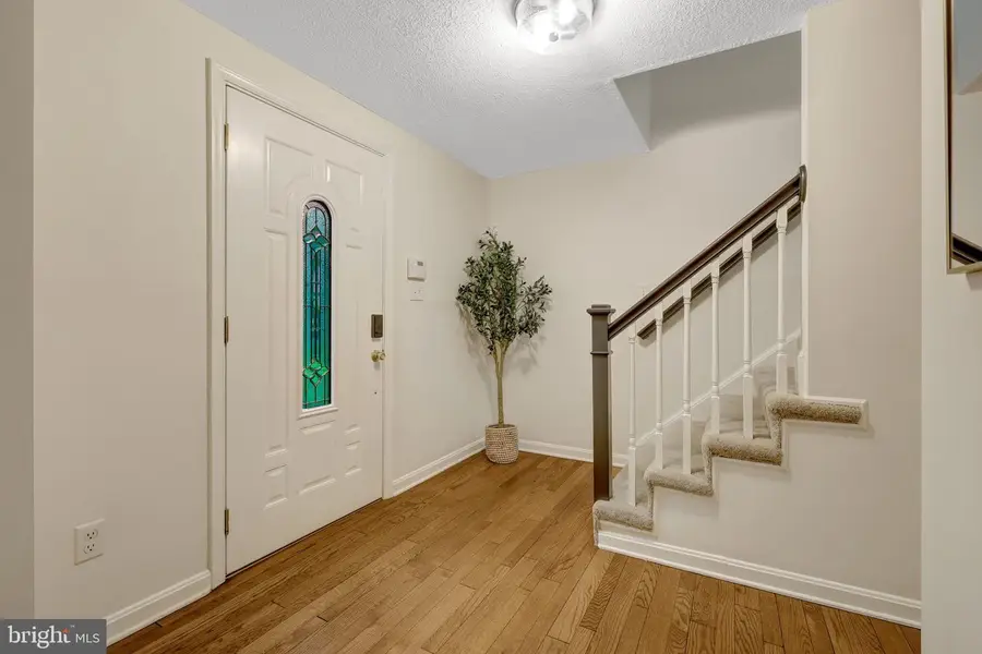 10910 Wilder Point Ln, Reston, VA 20191 - #2