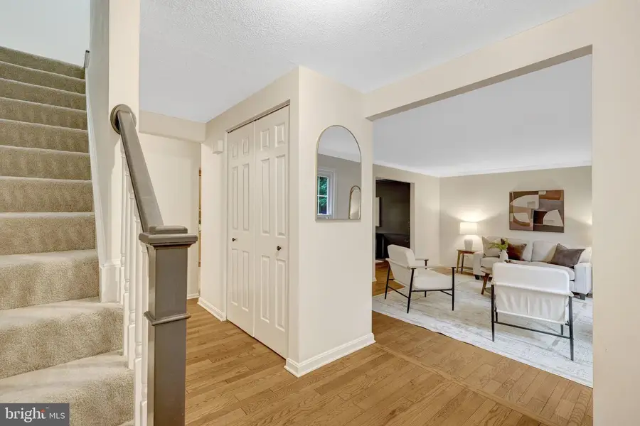 10910 Wilder Point Ln, Reston, VA 20191 - #3