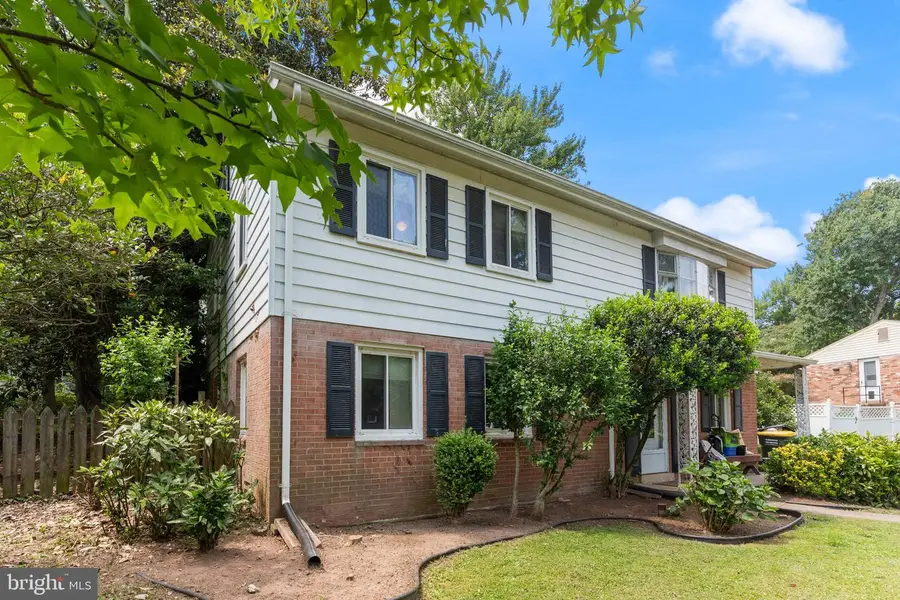 13705 Smallwood Ct, Chantilly, VA 20151 - #2