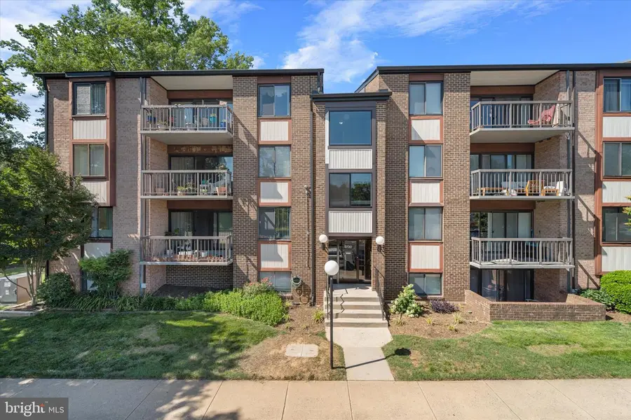 9730 Kingsbridge Dr #3, Fairfax, VA 22031 - #2