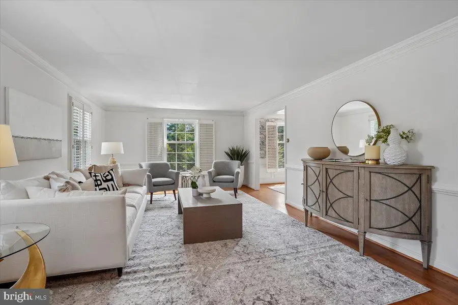 911 Rail Ct, McLean, VA 22102 - #3