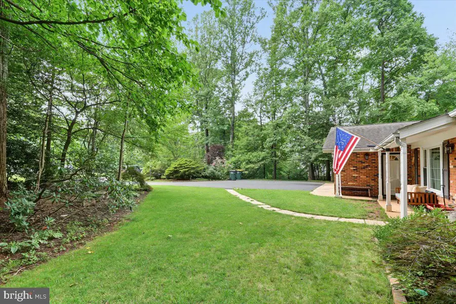 12410 Castner Ct, Fairfax, VA 22030 - #3