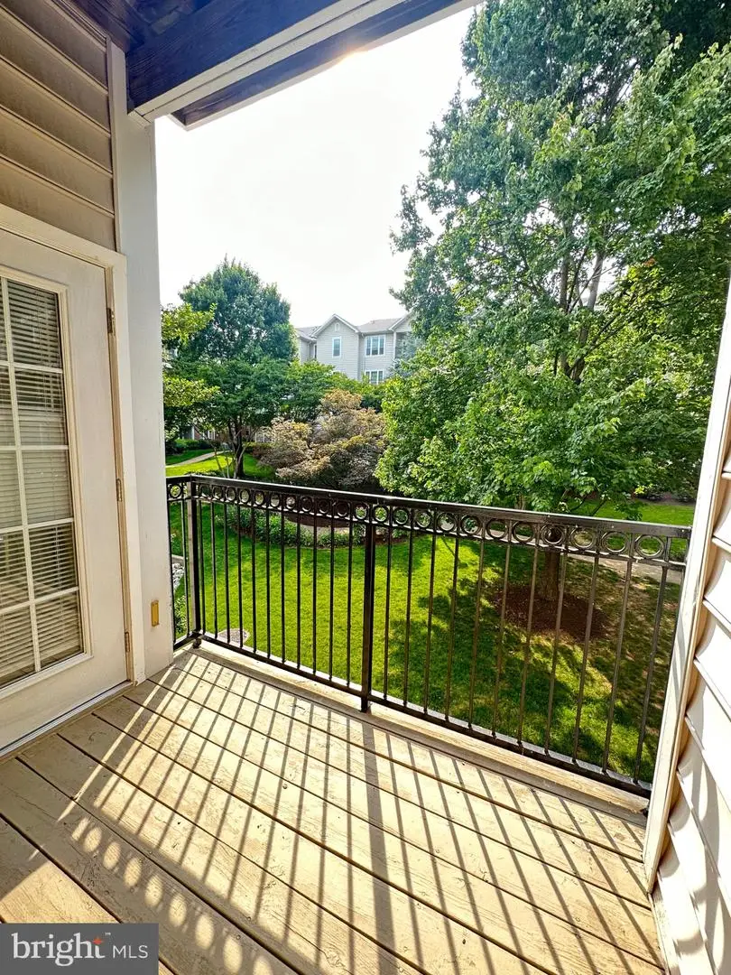 1580 Spring Gate Dr #4216, McLean, VA 22102 - #1