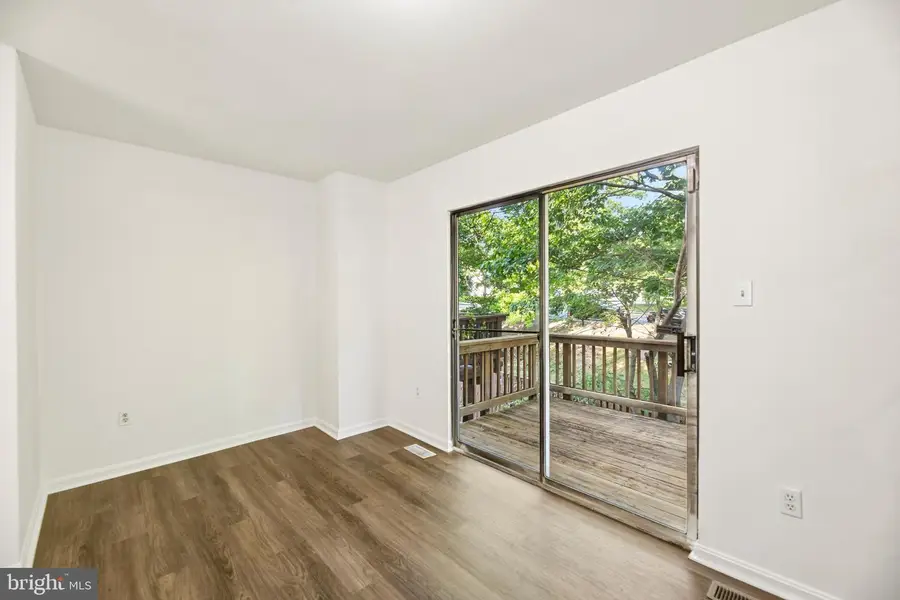 6866 Chasewood Cir, Centreville, VA 20121 - #3