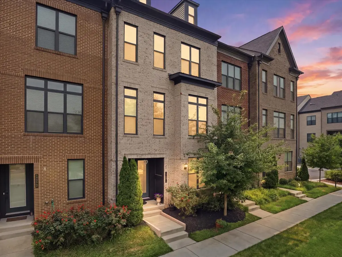 12331 Yellow Buckeye Way, Fairfax, VA 22030 - #1